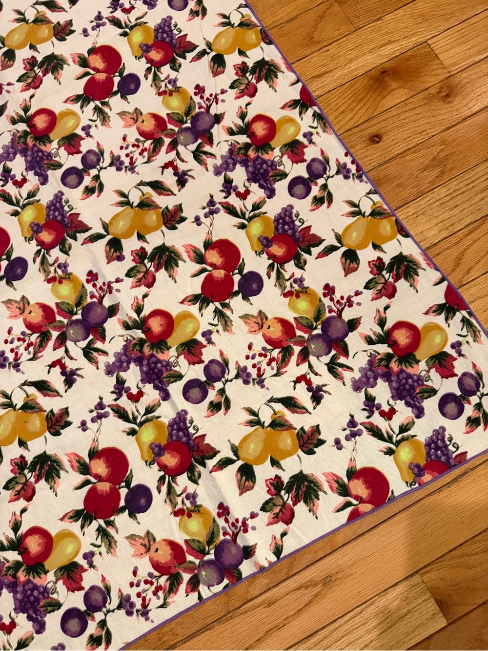 VTG Retro Fruit Print Tablecloth in Cream with Red, Yellow & Purple 65x48